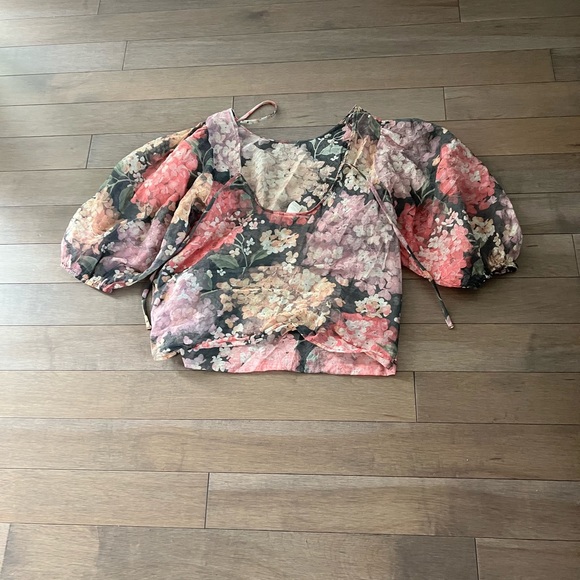 Dark floral short sleeve blouse - Picture 2 of 2